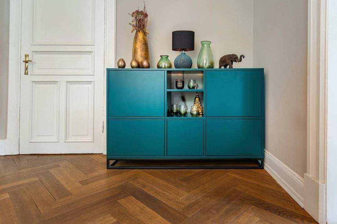 Lift bed storage